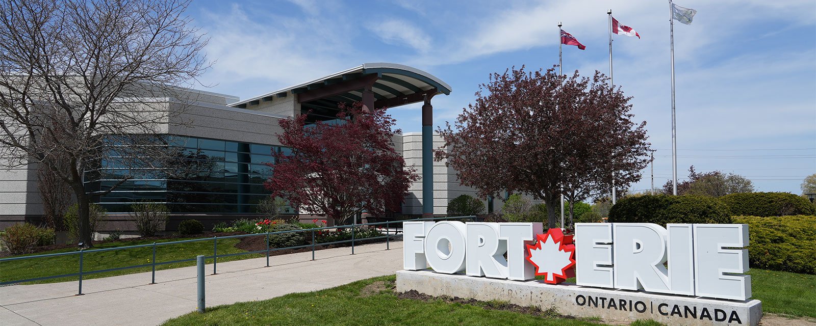 Fort Erie Town Hall and Iconic Fort Erie Sign