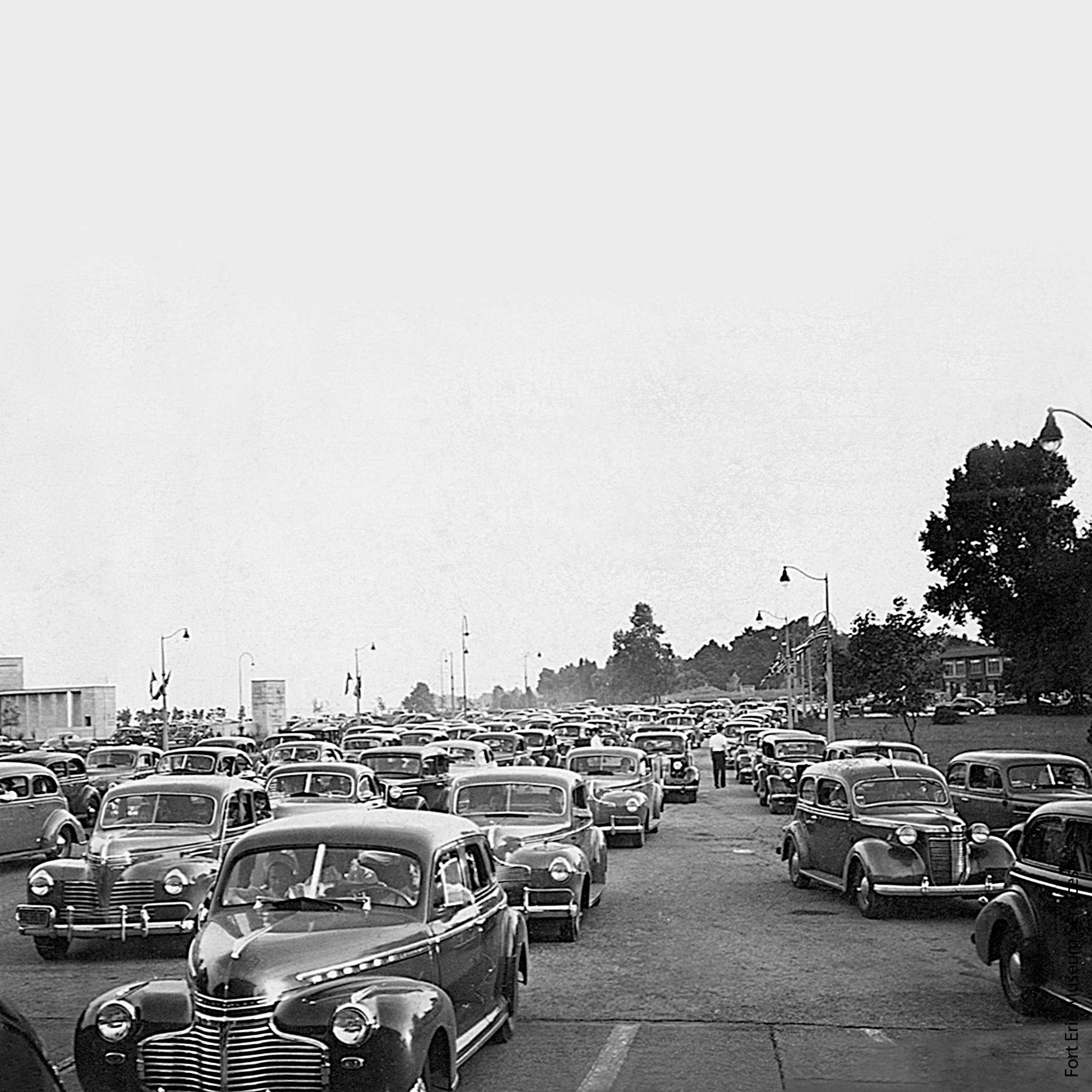 Cars in a single file line in multiple lanes